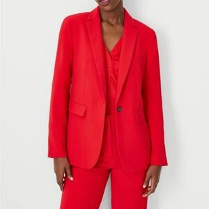 Ann Taylor Petite Long Fitted Notched One Button Blazer in Fluid Crepe